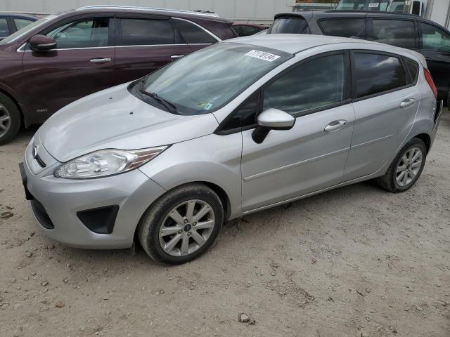  FORD FIESTA 2013 Сріблястий