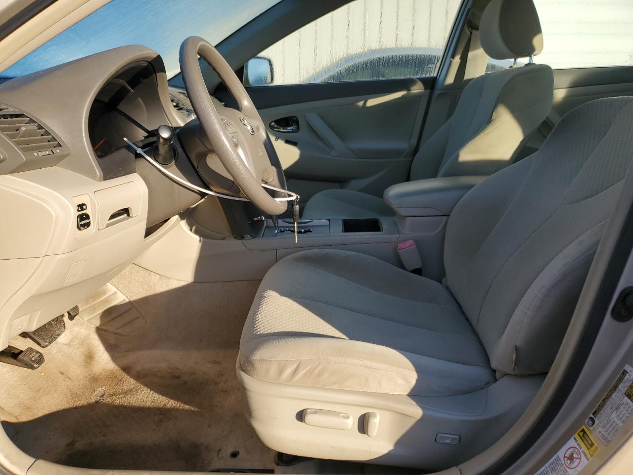 2009 Toyota Camry - Image 7