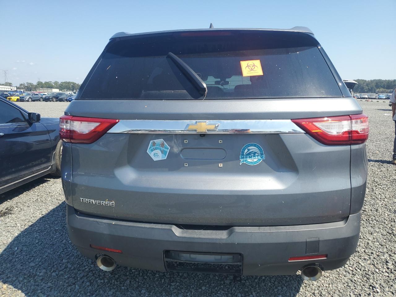 1GNERFKW5JJ252670 2018 Chevrolet Traverse Ls