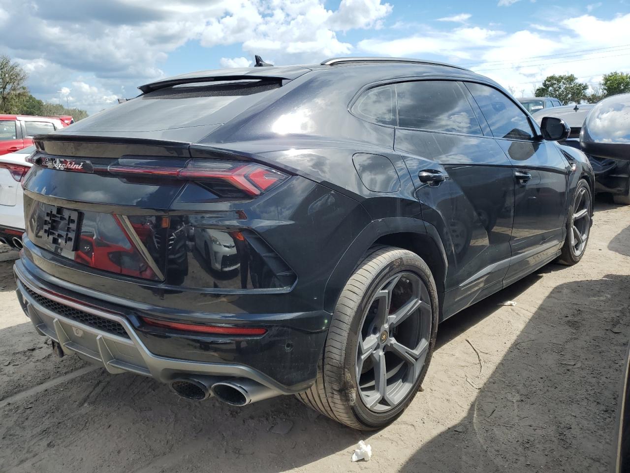 ZPBUA1ZL6KLA01875 2019 Lamborghini Urus