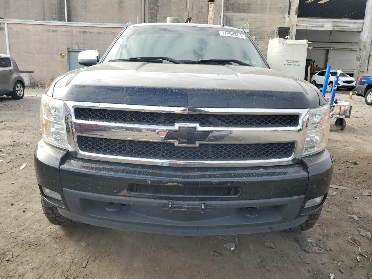 2010 Chevrolet Silverado - Image 5