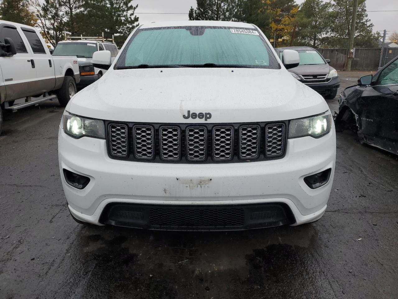 2017 Jeep Grand Cherokee - Image 5