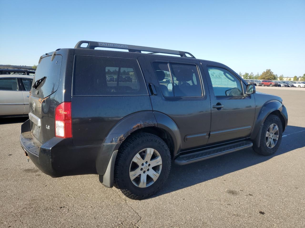 5N1AR18W25C718062 2005 Nissan Pathfinder Le