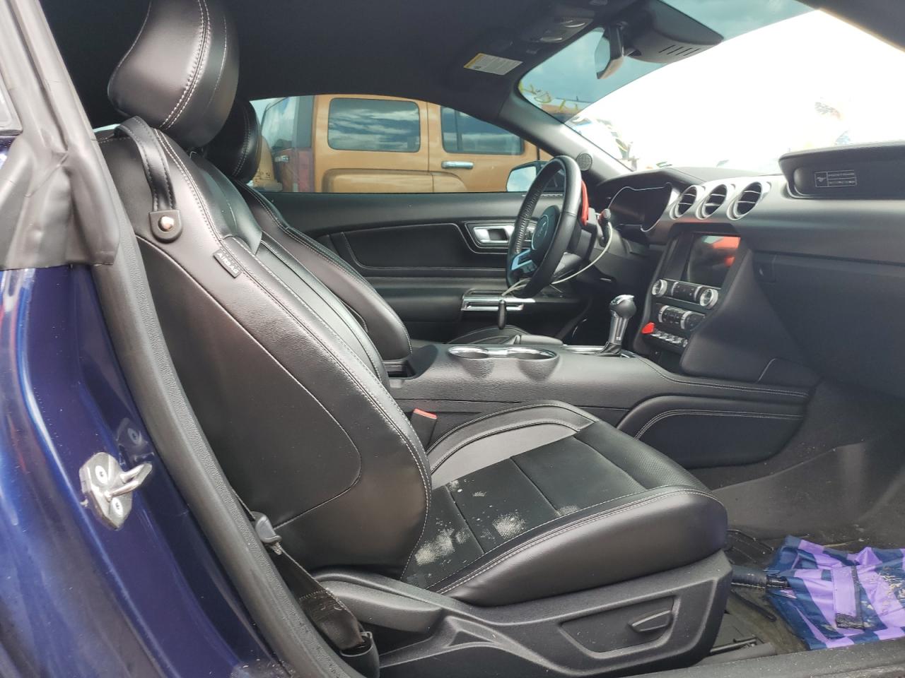 2020 Ford Mustang - Image 10