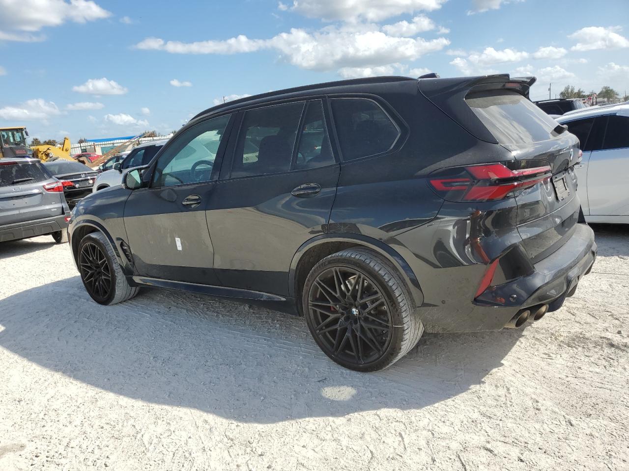 2024 BMW X5 M - Image 2