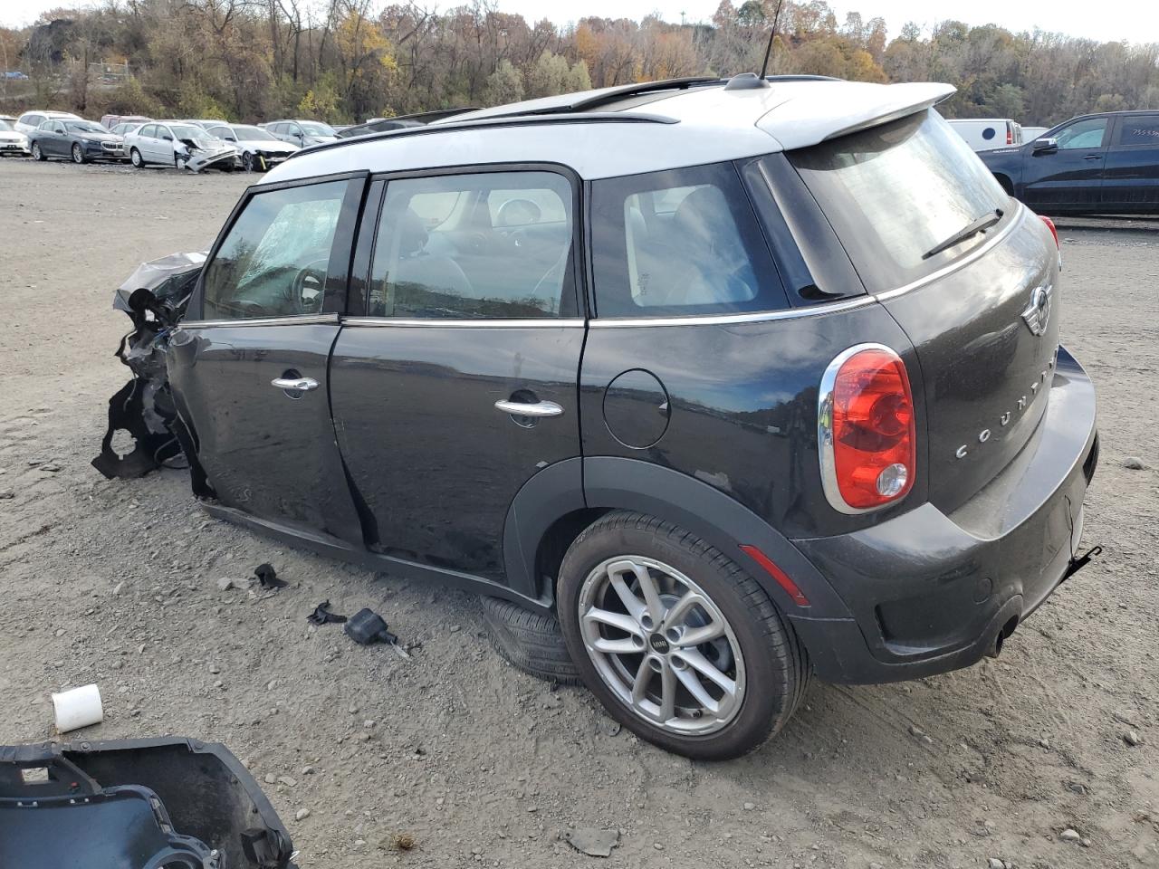 2015 MINI Cooper - Image 2