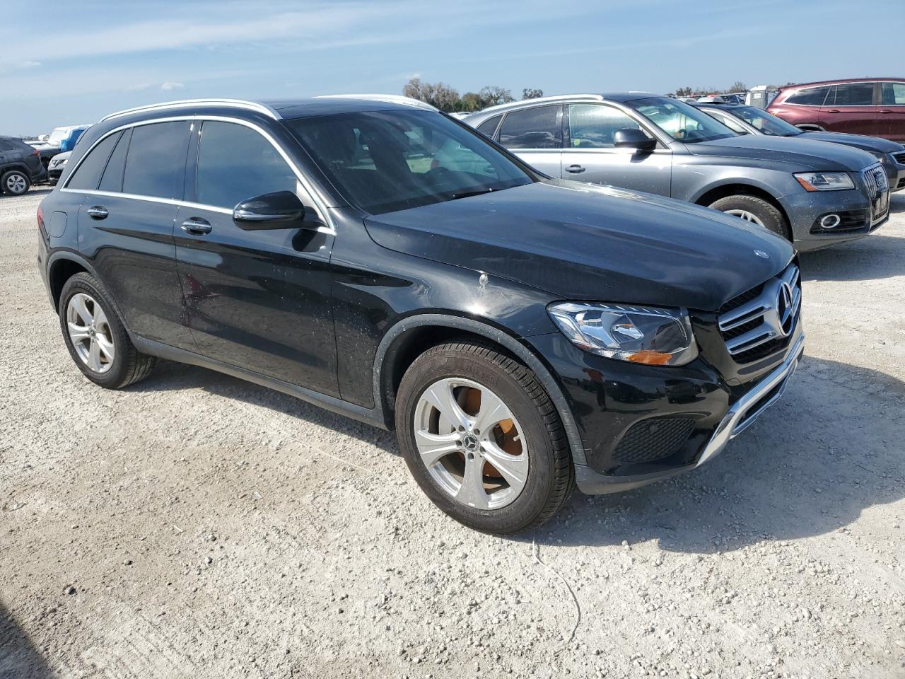 2017 Mercedes-Benz GLC - Image 4