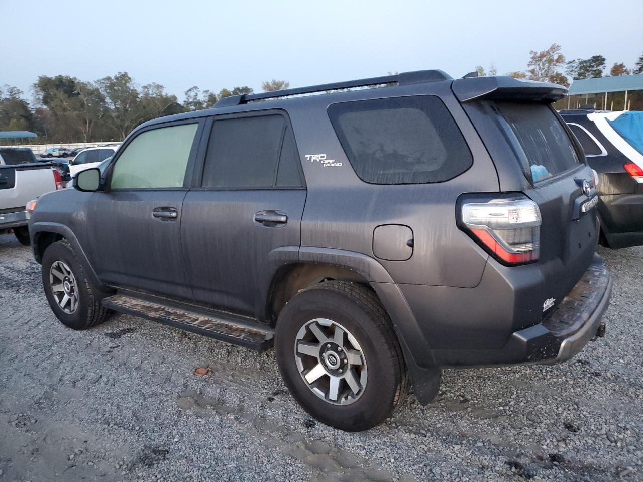 JTEPU5JR8N5990270 2022 Toyota 4Runner Sr5/Sr5 Premium