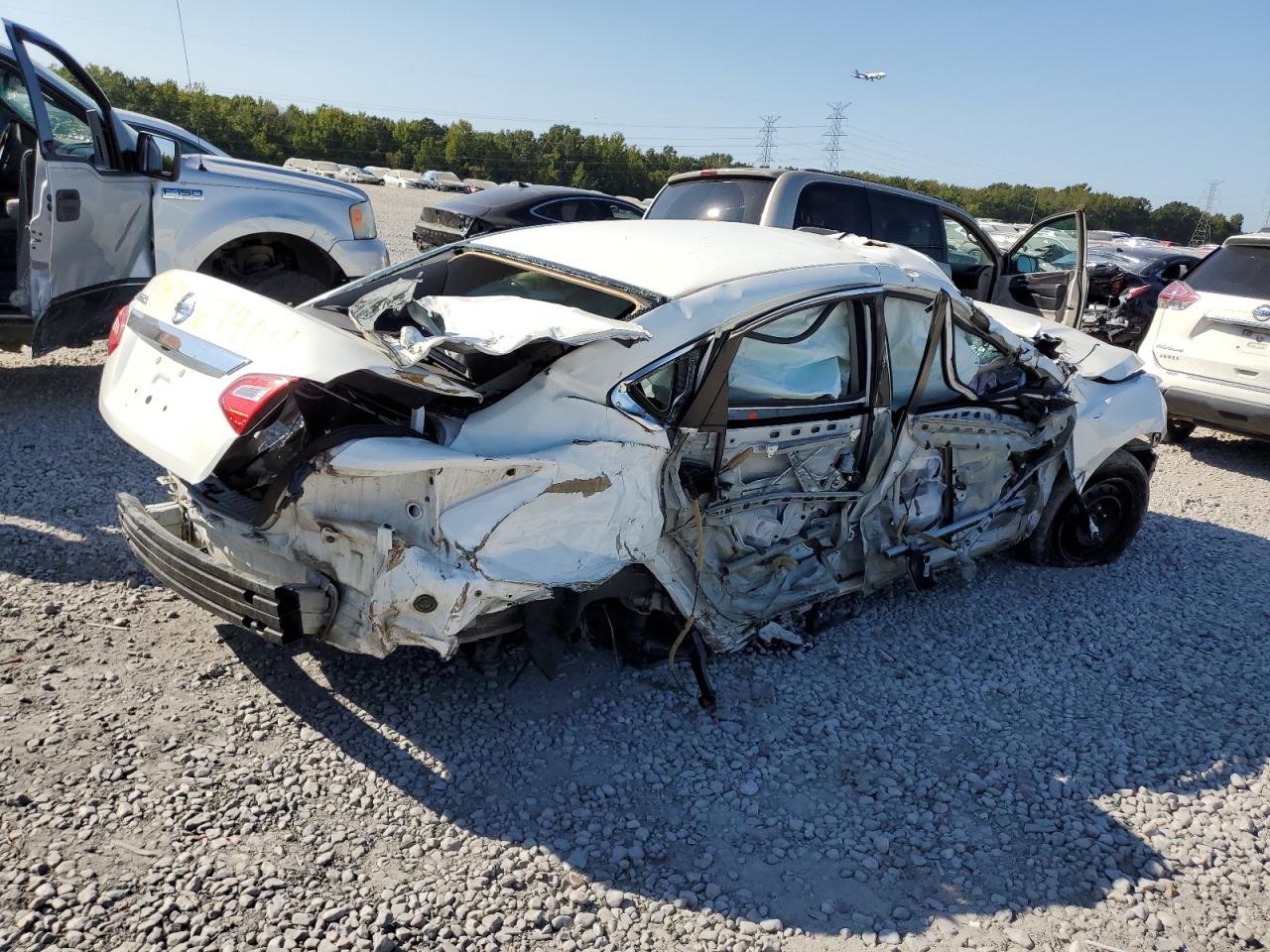 2017 Nissan Altima - Image 3