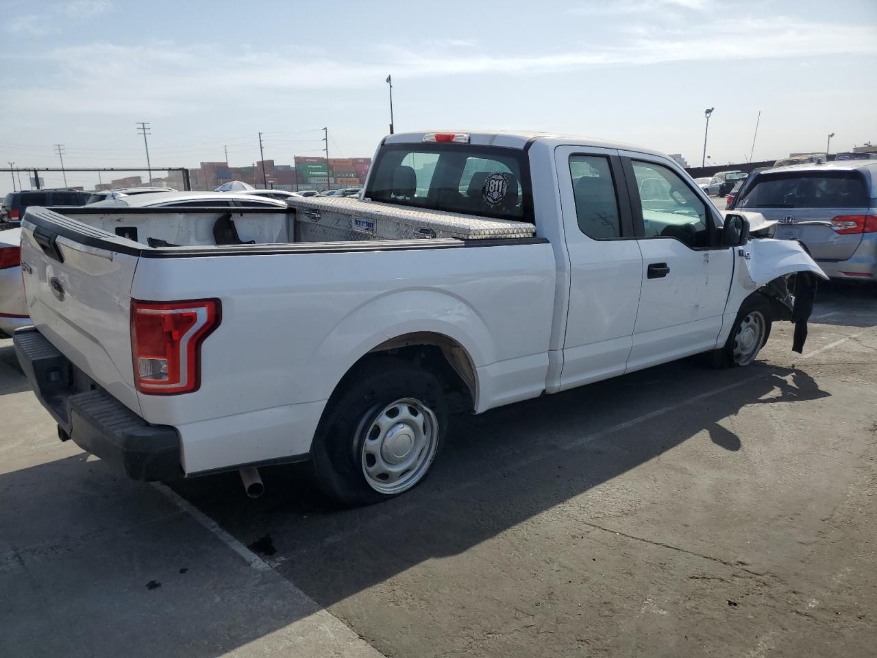 VIN 1FTEX1C82HKC14285 2017 FORD F-150 no.3