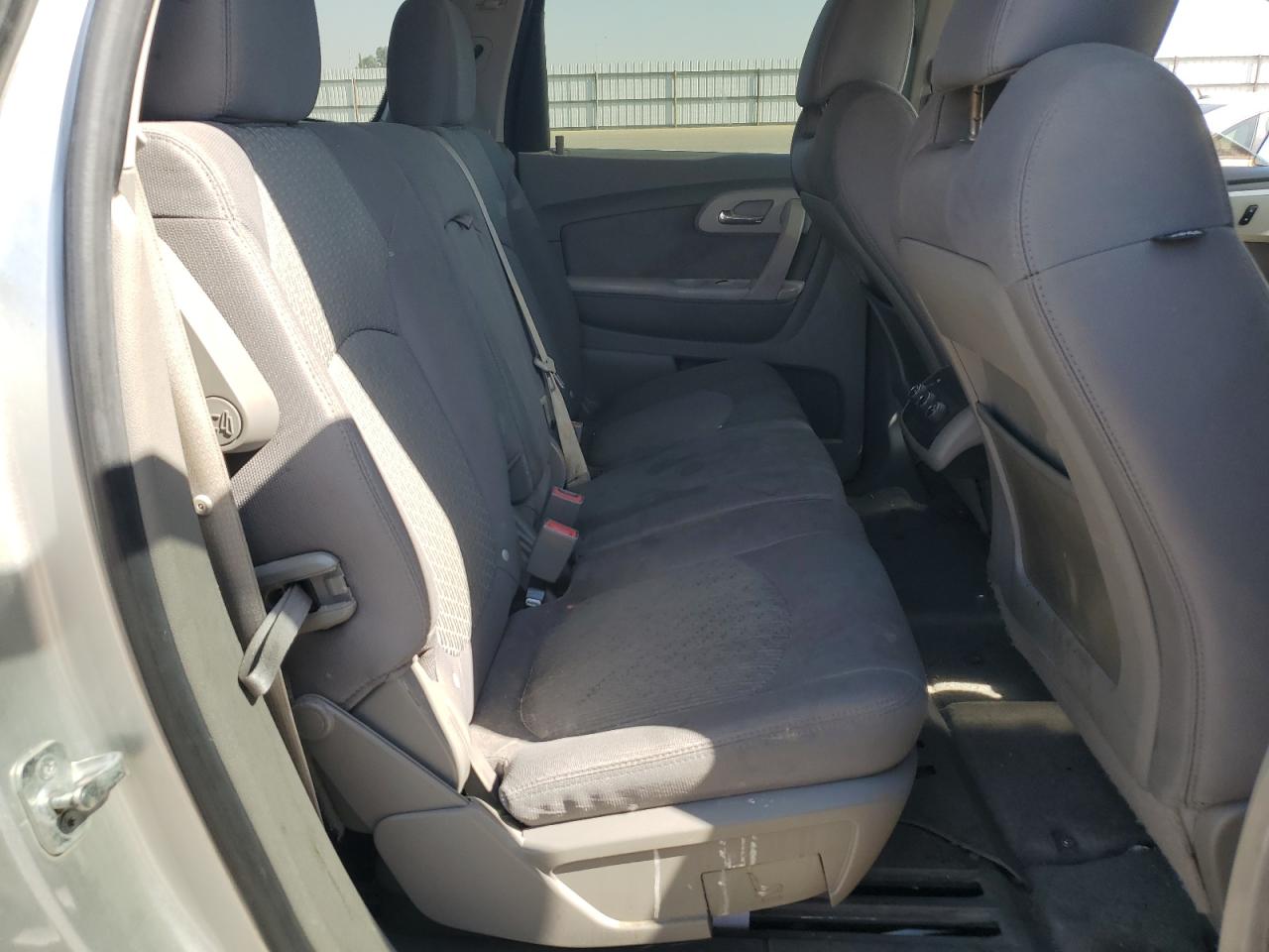 2012 Chevrolet Traverse Ls VIN: 1GNKRFED8CJ421516 Lot: 74083284