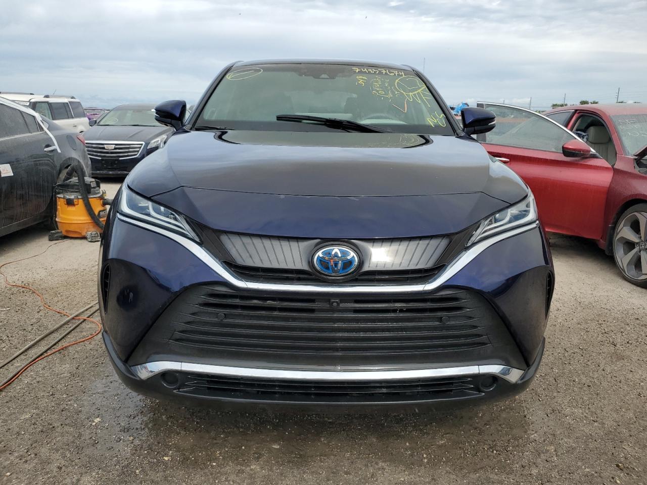 2021 Toyota Venza - Image 5