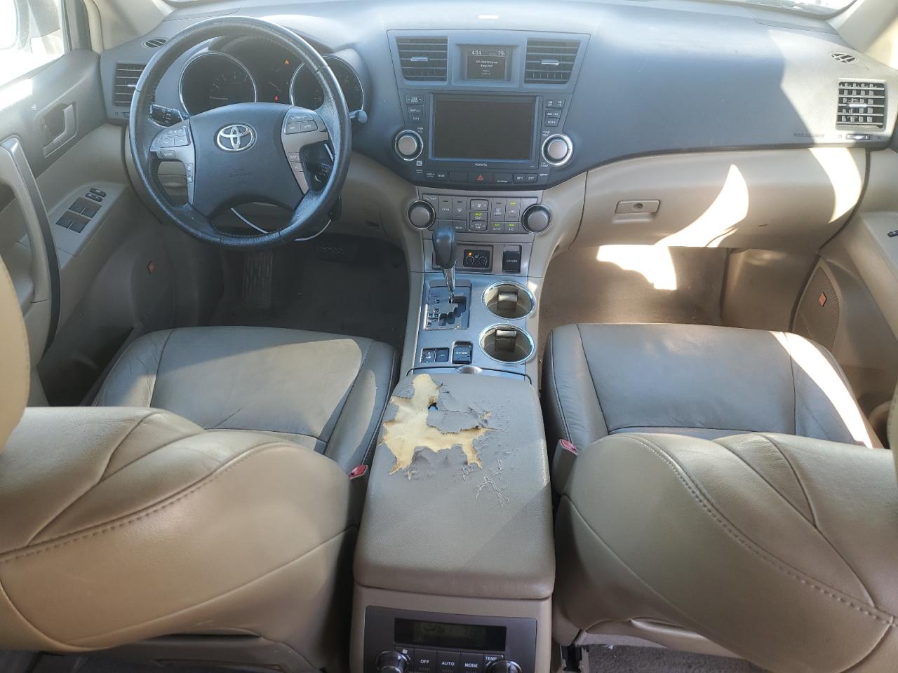 2010 Toyota Highlander - Image 8