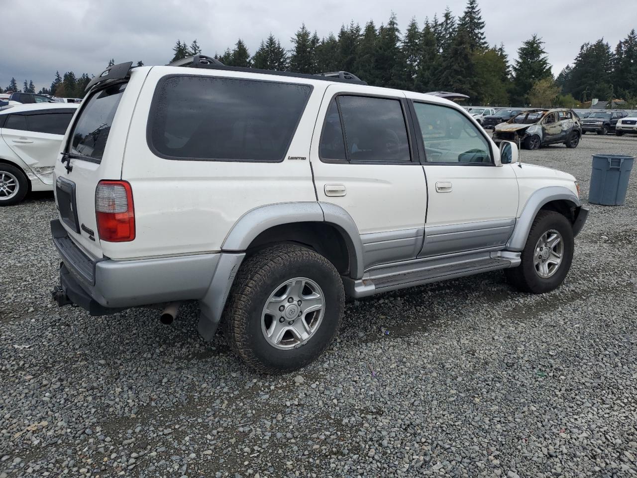 2000 Toyota 4Runner - Image 3