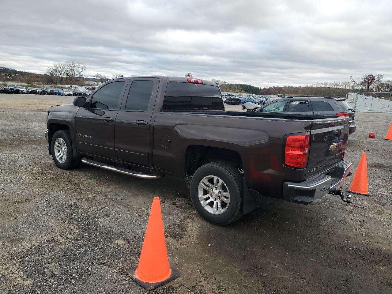 2016 Chevrolet Silverado - Image 2