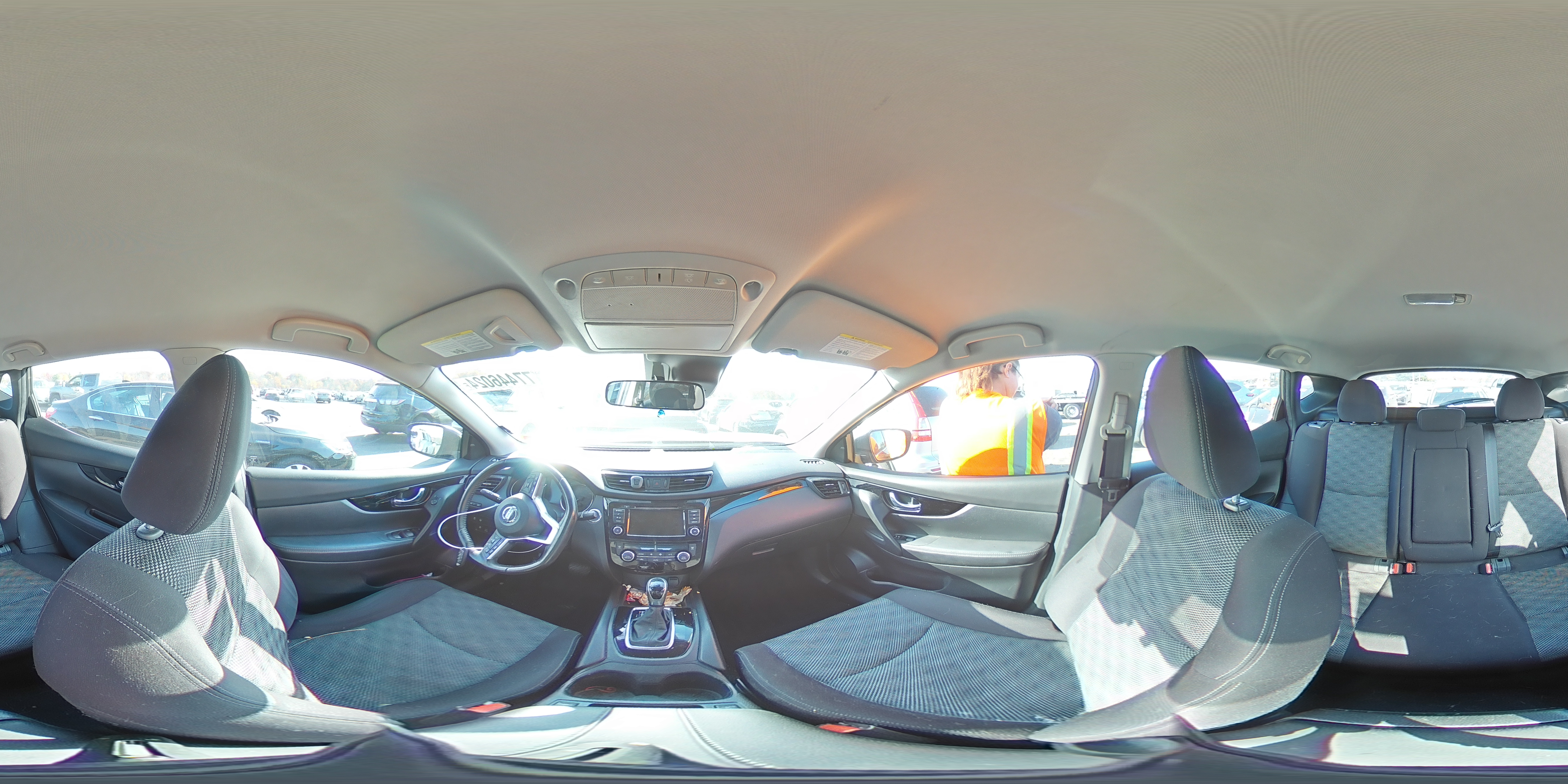 2019 Nissan Rogue - Image 13
