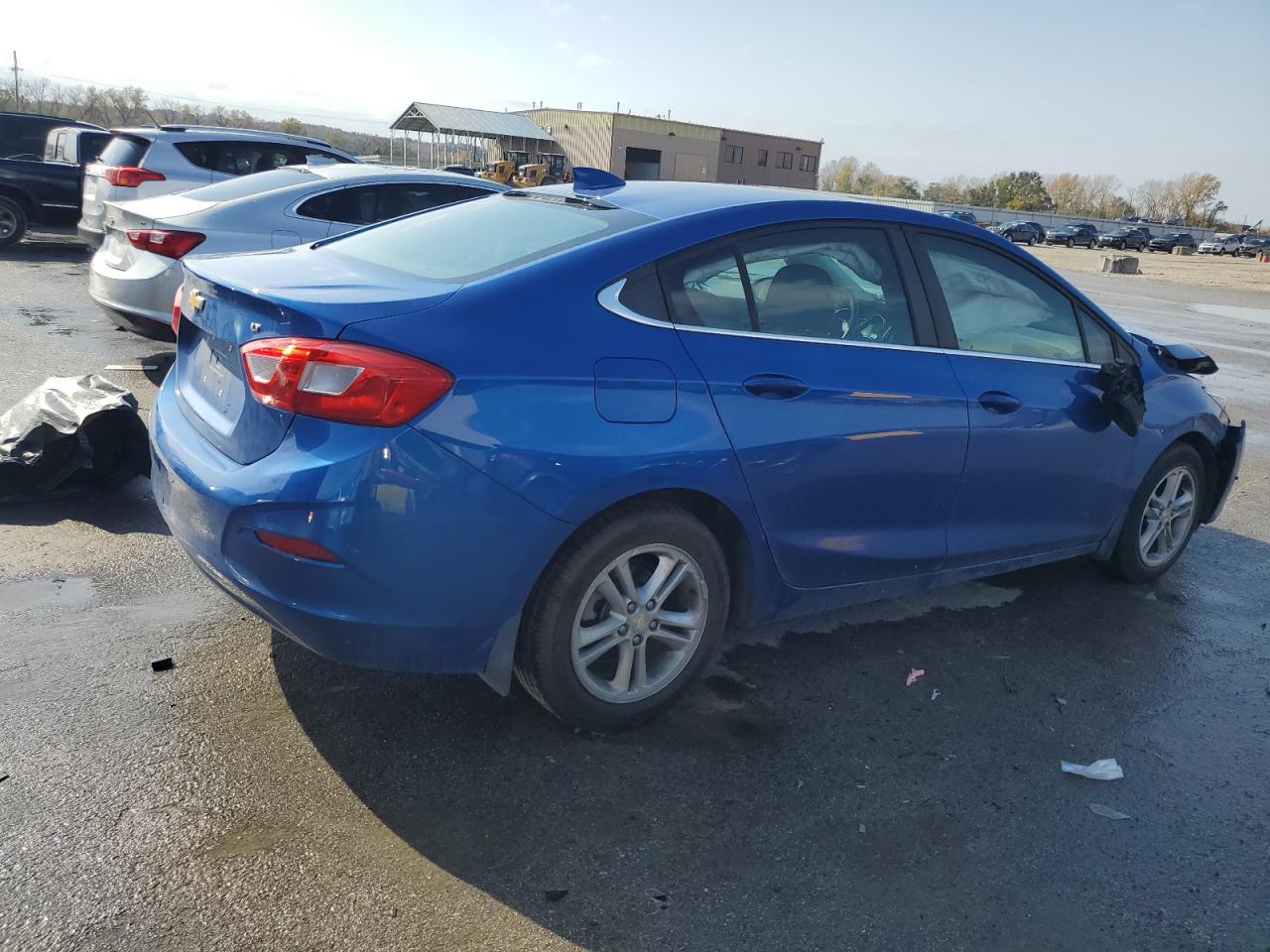 2017 Chevrolet Cruze - Image 3