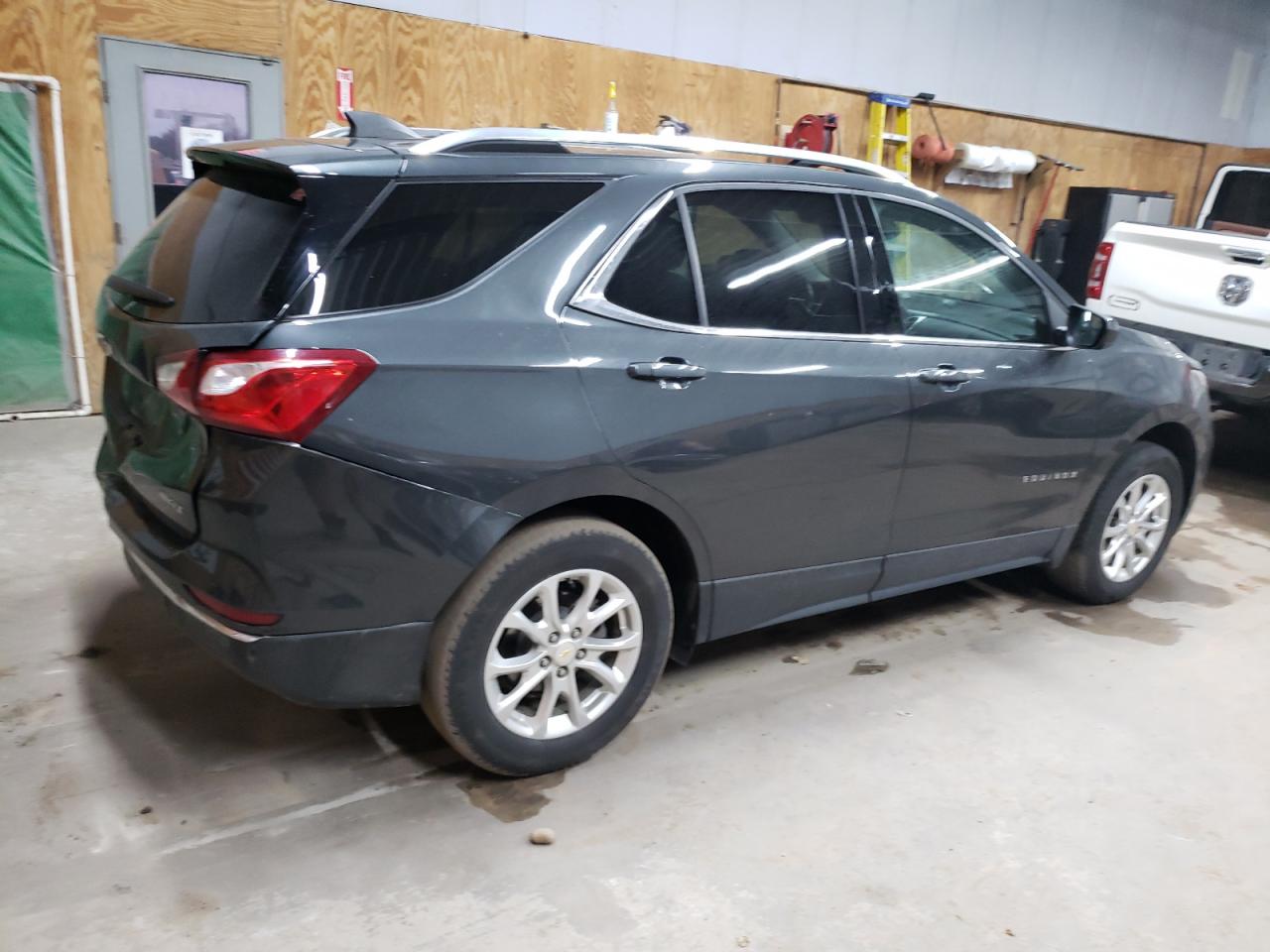 2020 Chevrolet Equinox Lt VIN: 2GNAXUEV8L6165633 Lot: 77940264