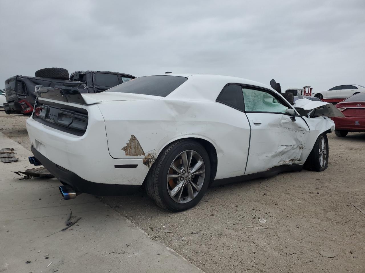 2021 Dodge Challenger - Image 3