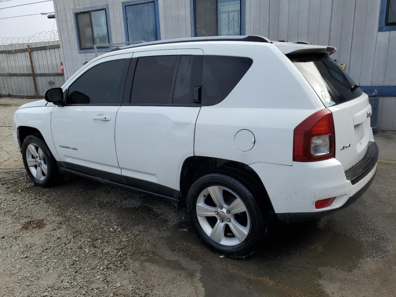 1C4NJDBB6GD520201 2016 Jeep Compass Sport