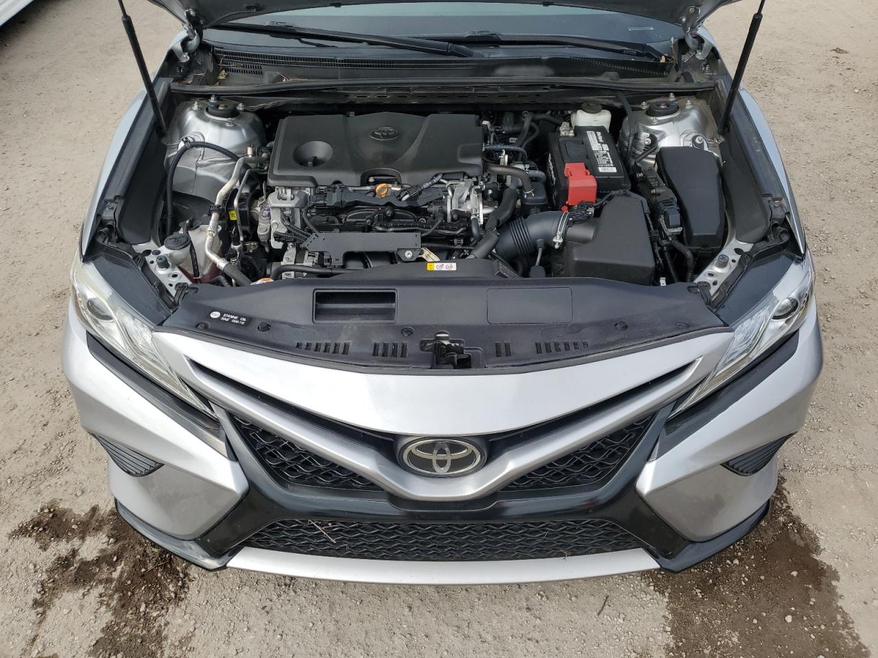 2019 Toyota Camry - Image 11