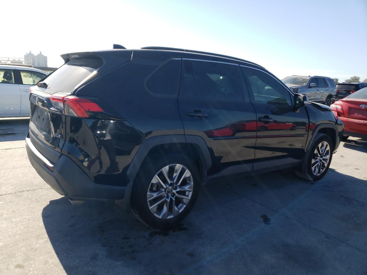 2021 Toyota RAV 4 - Image 3