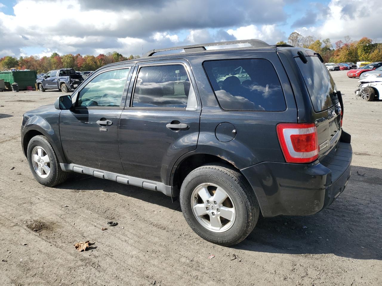 2011 Ford Escape - Image 2