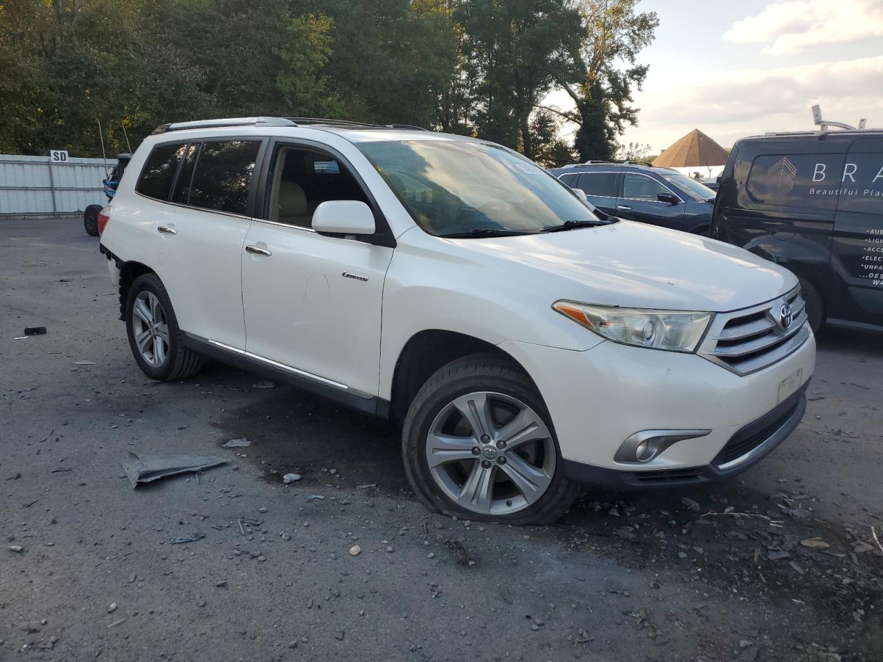 VIN 5TDDK3EH9DS208862 2013 TOYOTA HIGHLANDER no.4