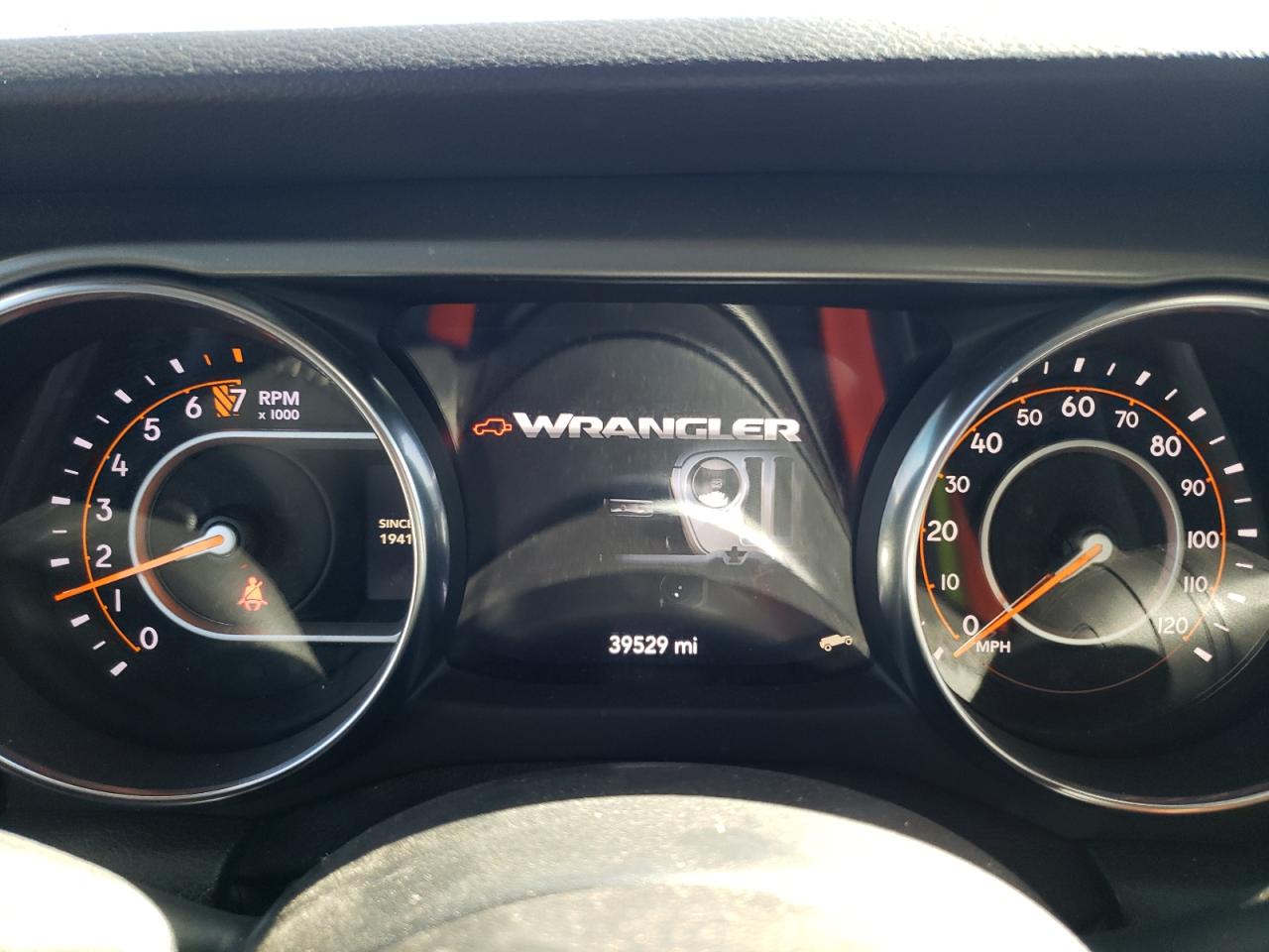 2021 Jeep Wrangler - Image 9