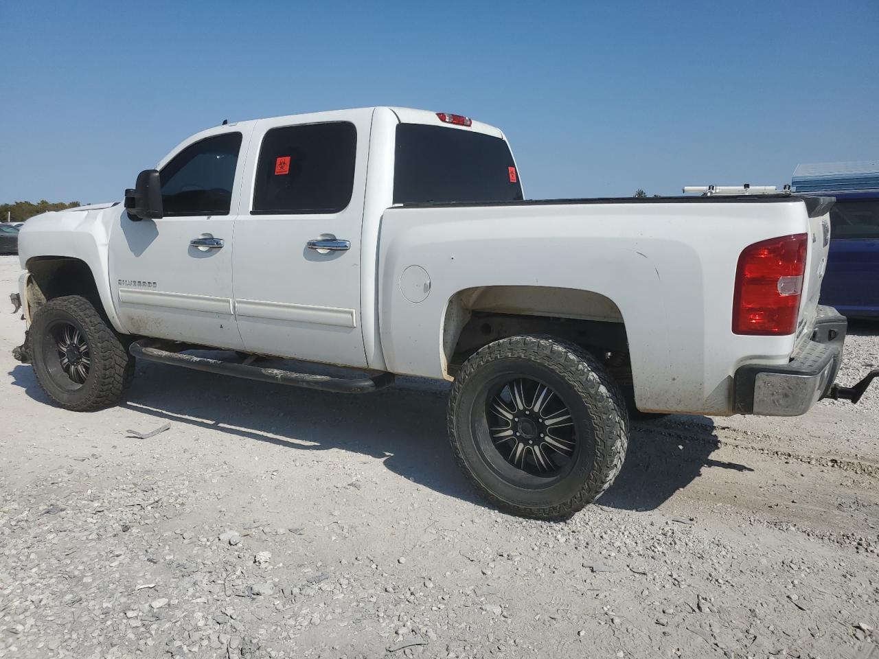 2011 Chevrolet Silverado - Image 2