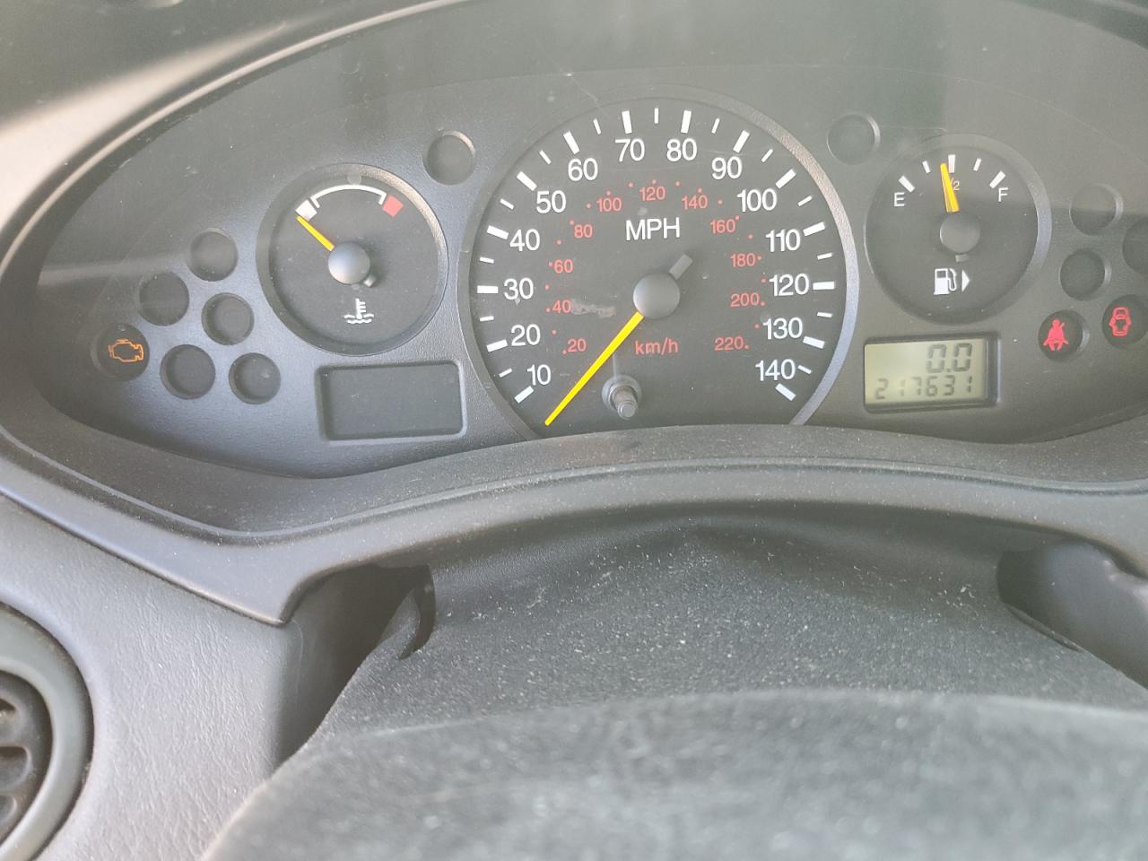 2004 Ford Focus - Image 9
