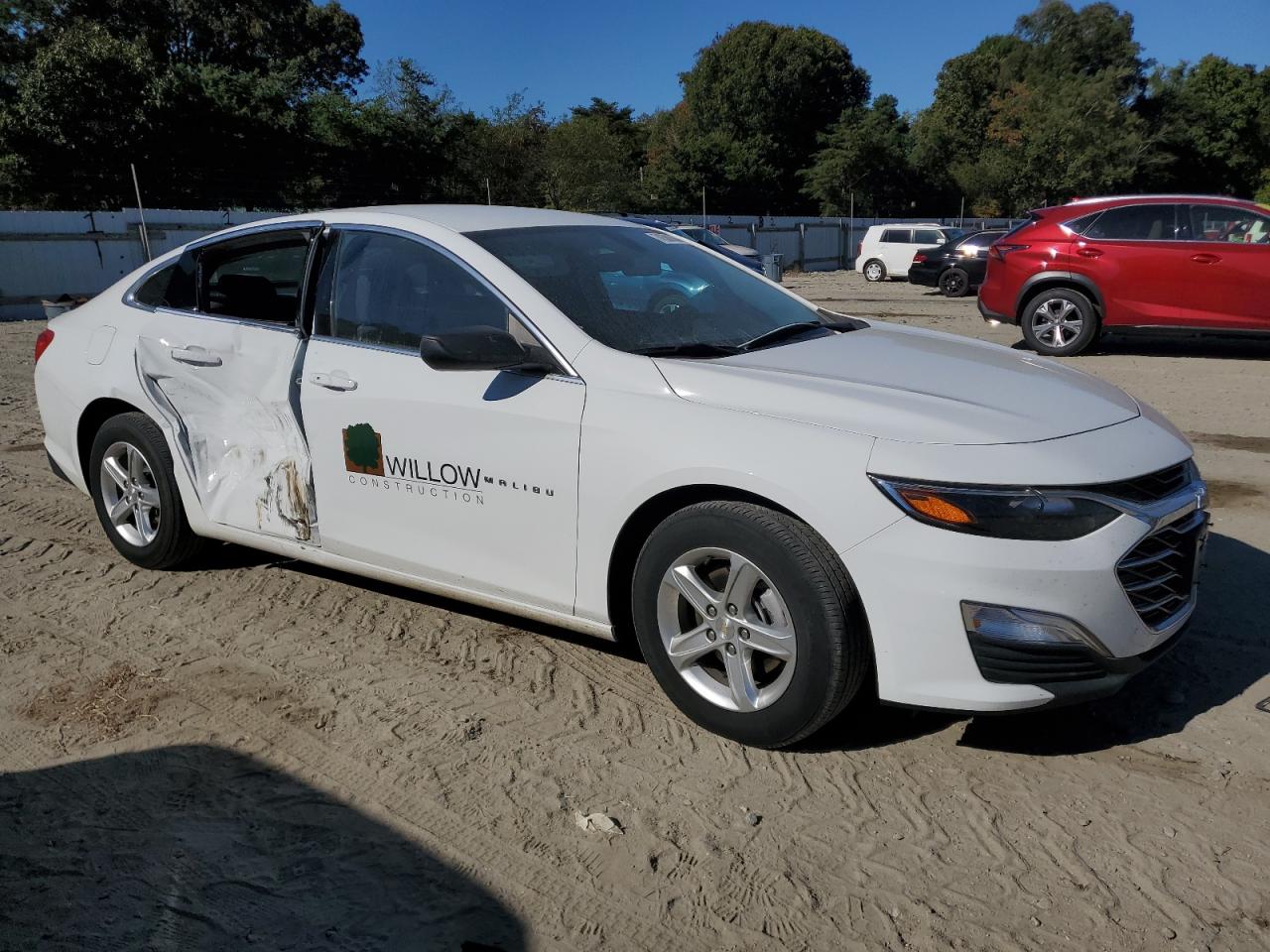 2022 Chevrolet Malibu - Image 4