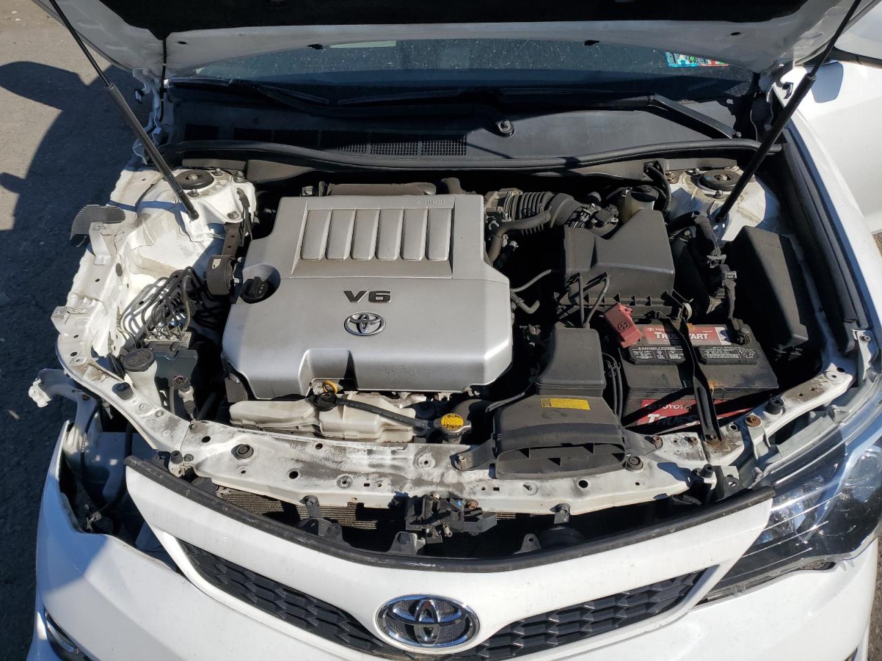 2012 Toyota Camry - Image 11