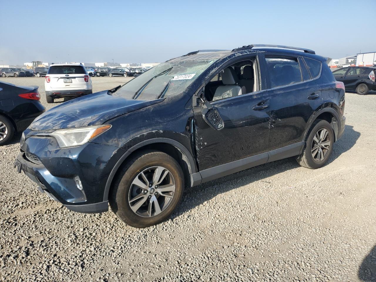 JTMWFREV2JJ161110 2018 TOYOTA RAV 4 - Image 1