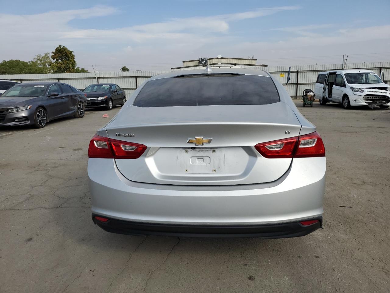 VIN 1G1ZD5STXJF152715 2018 CHEVROLET MALIBU no.6