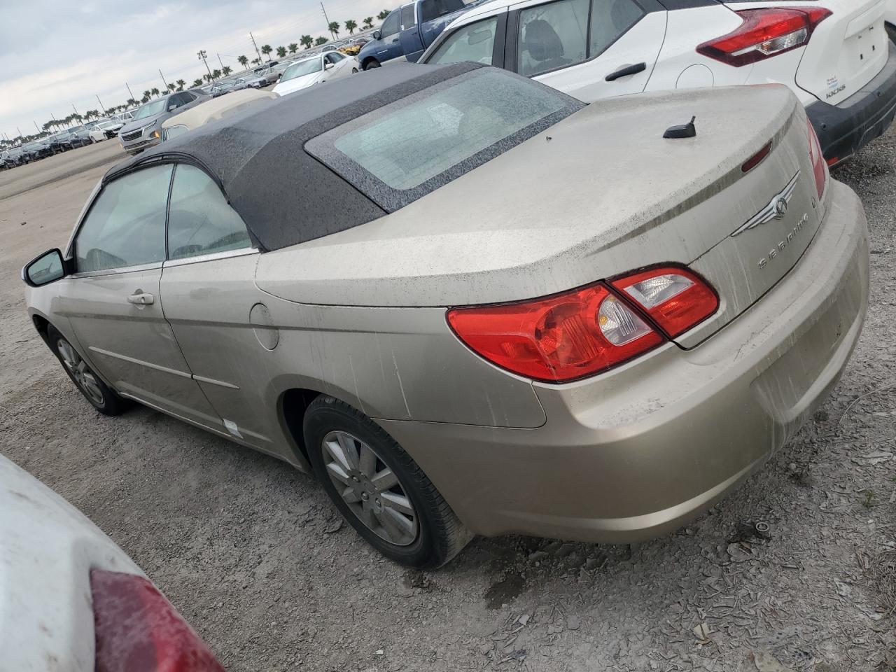 2008 Chrysler Sebring - Image 2