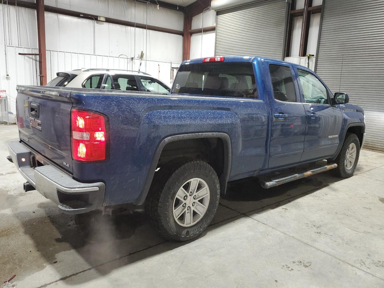 2017 GMC Sierra - Image 3