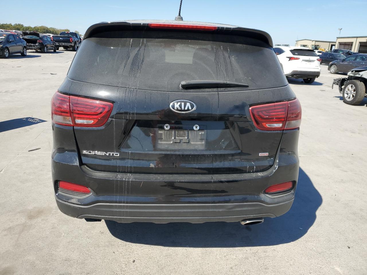 2020 Kia Sorento L VIN: 5XYPG4A33LG667847 Lot: 76910164