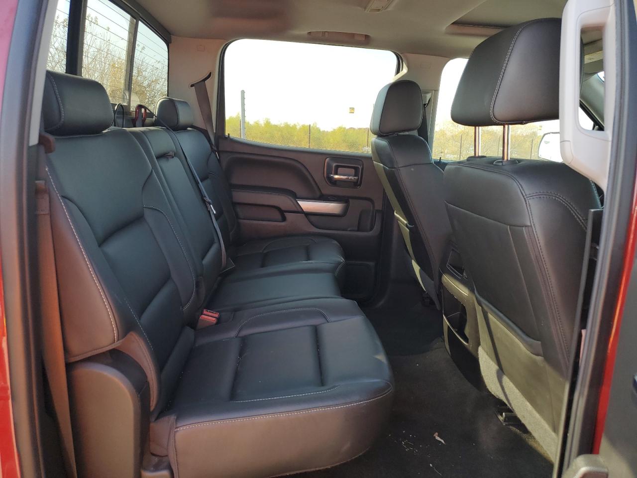 2018 Chevrolet Silverado - Image 10