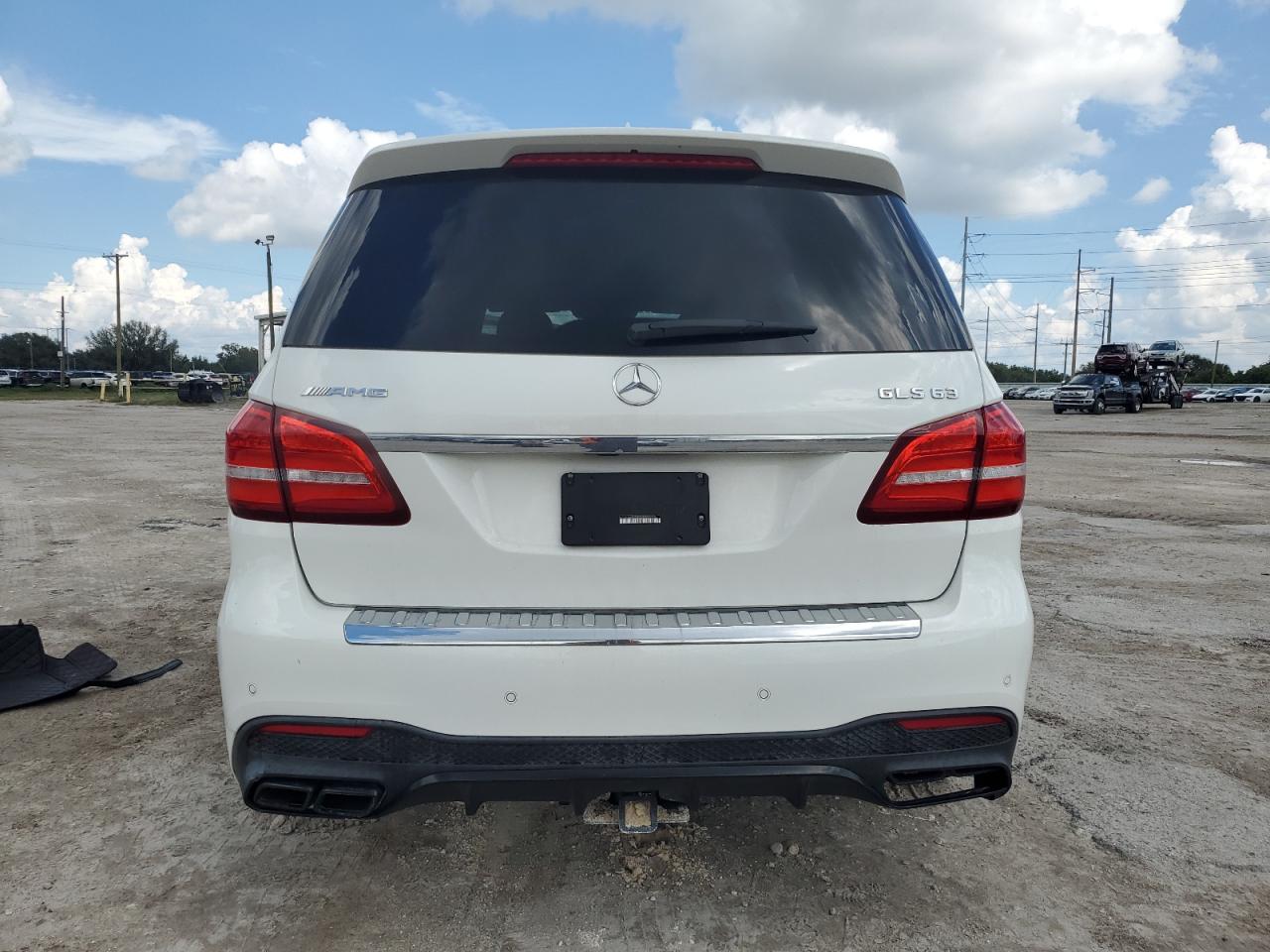 4JGDF7FE9HA871556 2017 Mercedes-Benz Gls 63 Amg 4Matic