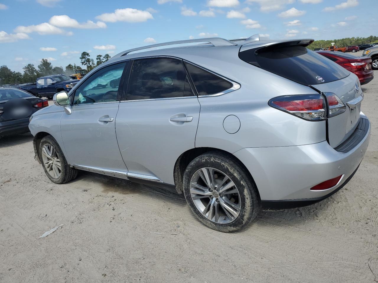 2T2ZK1BA7FC201210 2015 LEXUS RX - Image 2