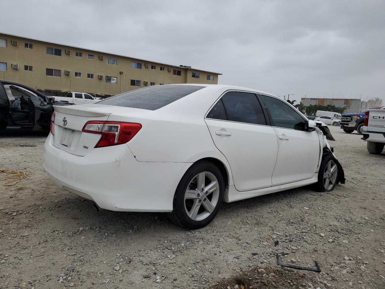 2014 Toyota Camry L VIN: 4T1BF1FK1EU797876 Lot: 76305824