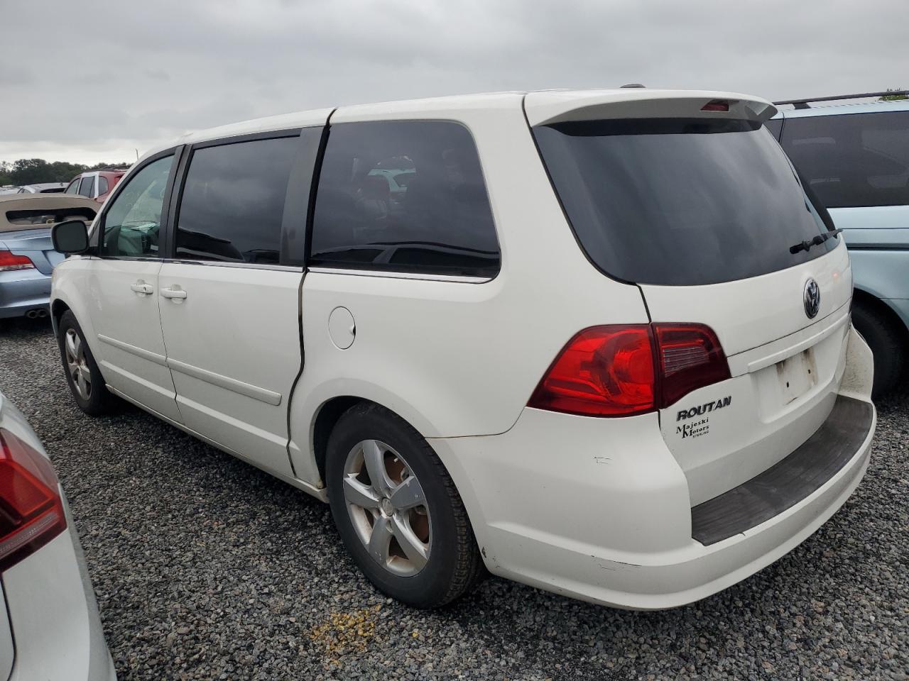 2010 Volkswagen Routan Sel VIN: 2V4RW5DX6AR322729 Lot: 74510364