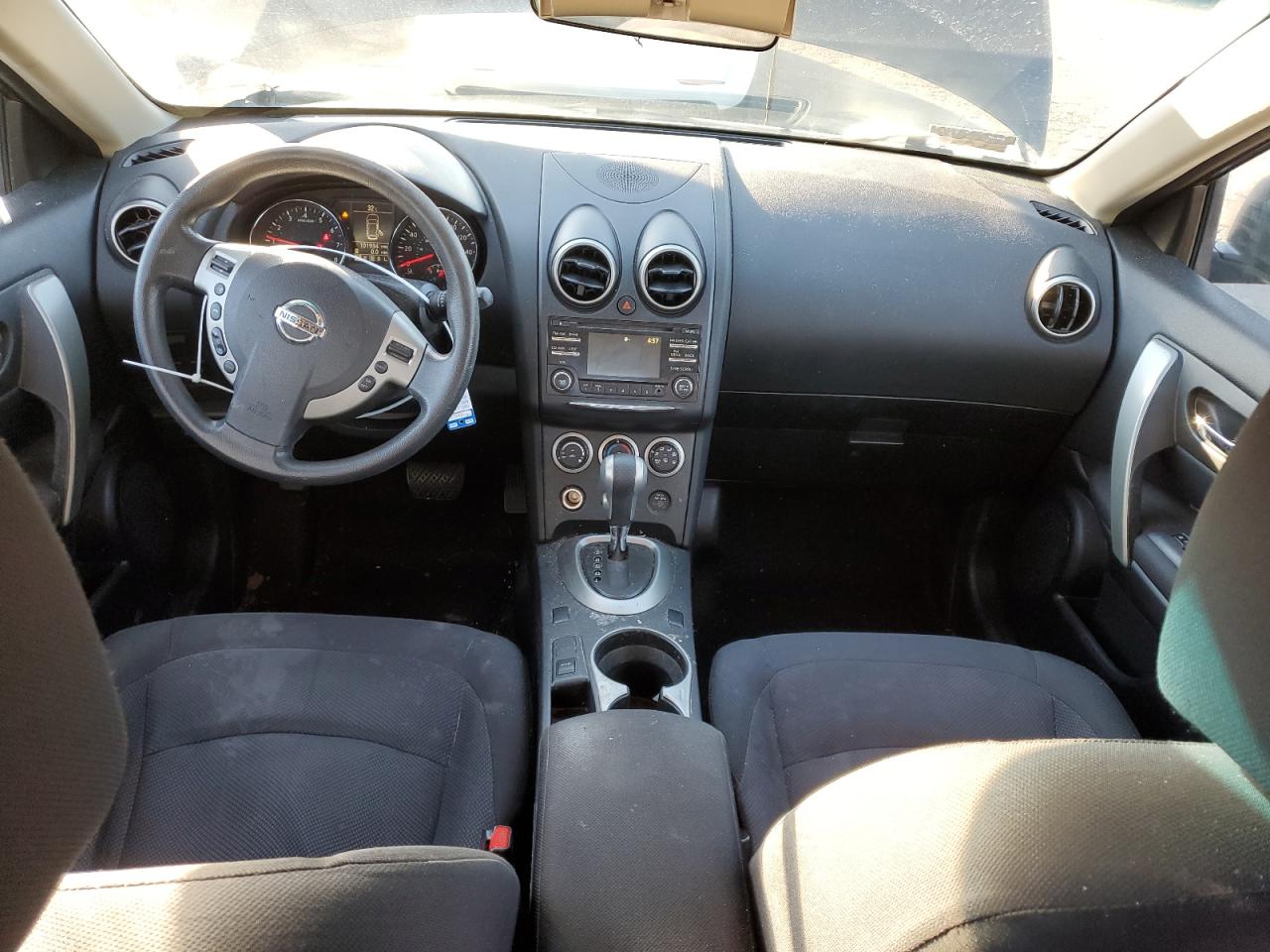 2015 Nissan Rogue - Image 8