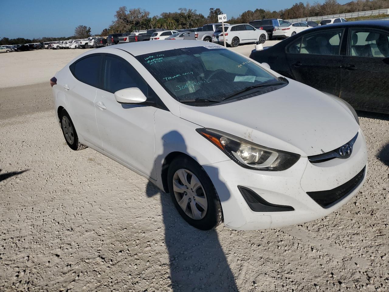 2016 Hyundai Elantra - Image 4