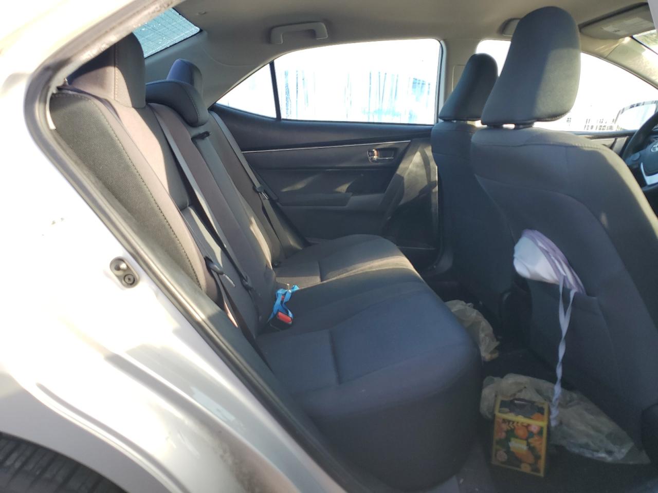 2018 Toyota Corolla - Image 10