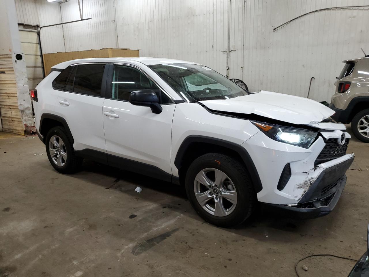 2022 Toyota RAV 4 - Image 4