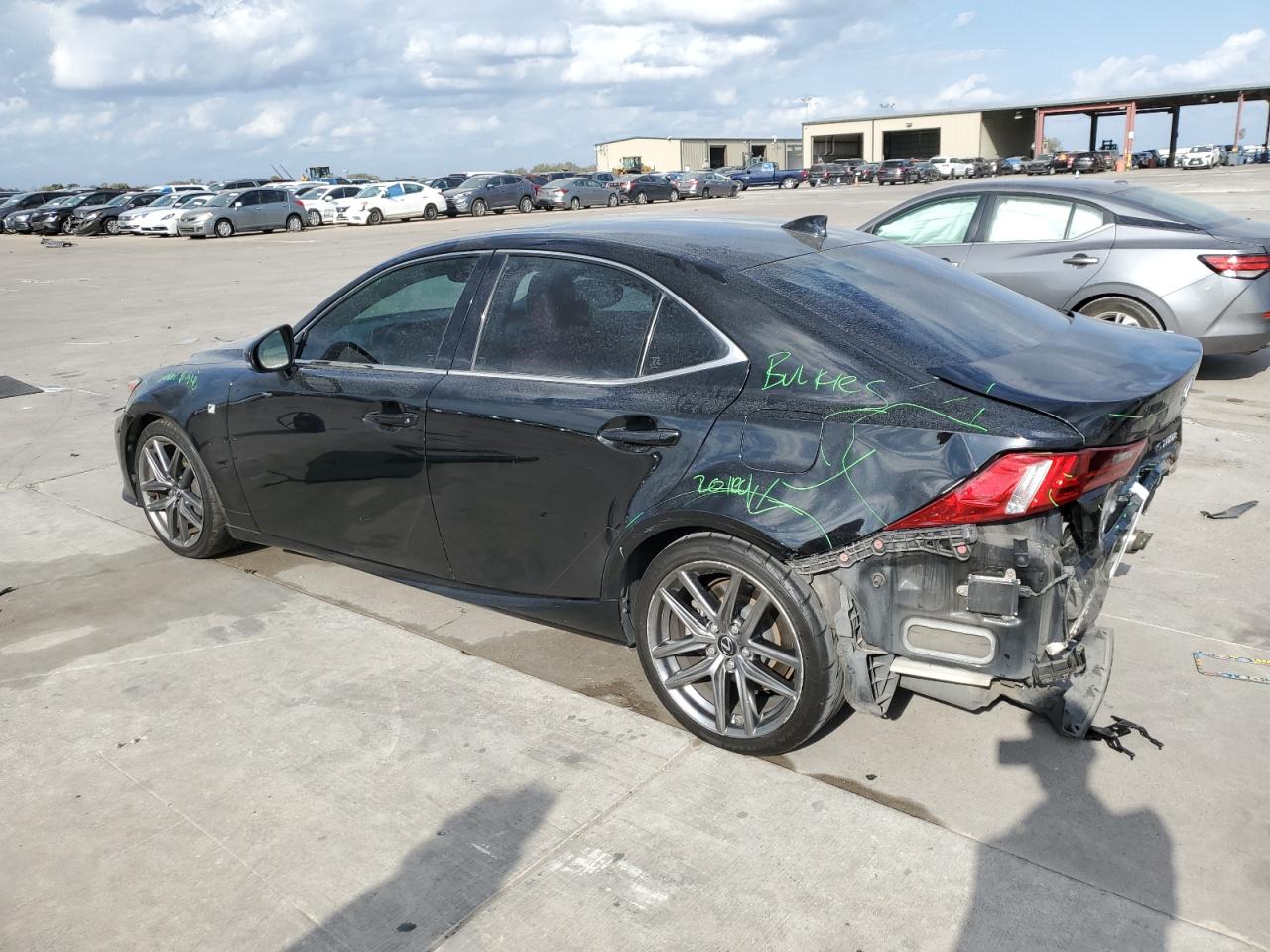 2016 Lexus IS - Image 2