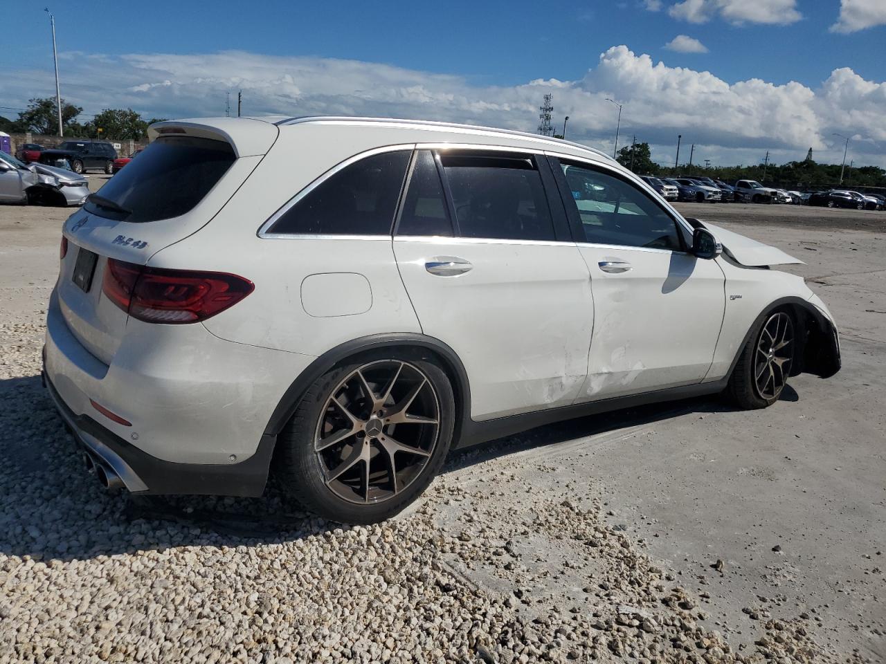 2021 Mercedes-Benz GLC - Image 3