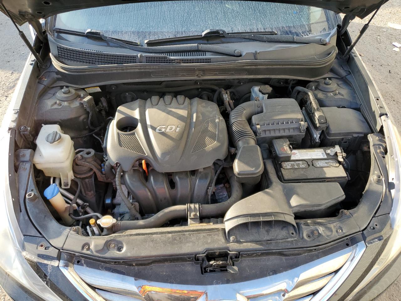 2011 Hyundai Sonata - Image 11